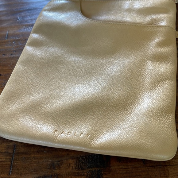 Radley Leather Pocket Crossbody Adjustable Strap - Picture 2 of 11